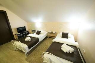Гостиница Сакура Набережные Челны Двухместный номер с 1 кроватью или 2 отдельными кроватями-8